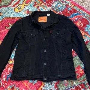 Men’s black Levi denim jacket sz L